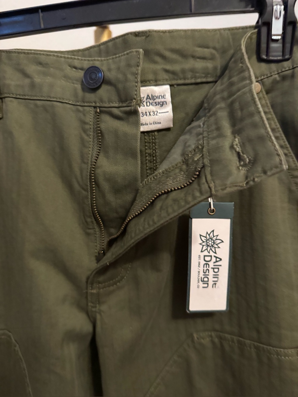 Alpine Design Men's Olive Cargo Pants